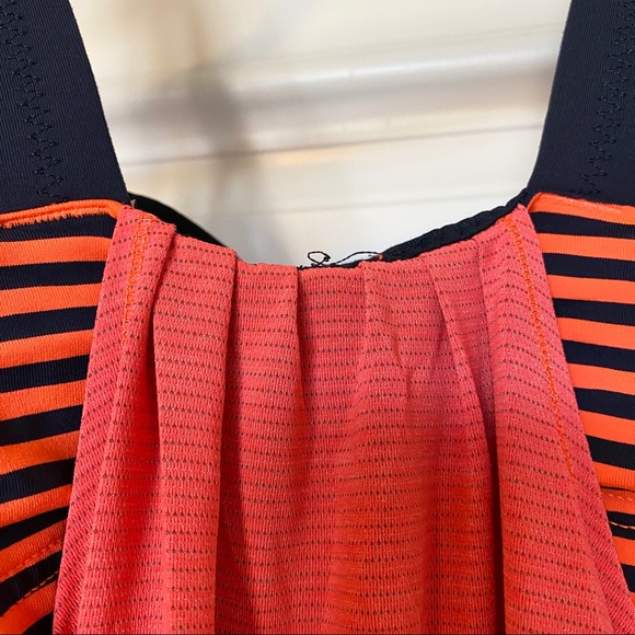 Coral Lululemon Workout Tank w/Built-In Bra - Picture 6 of 7
